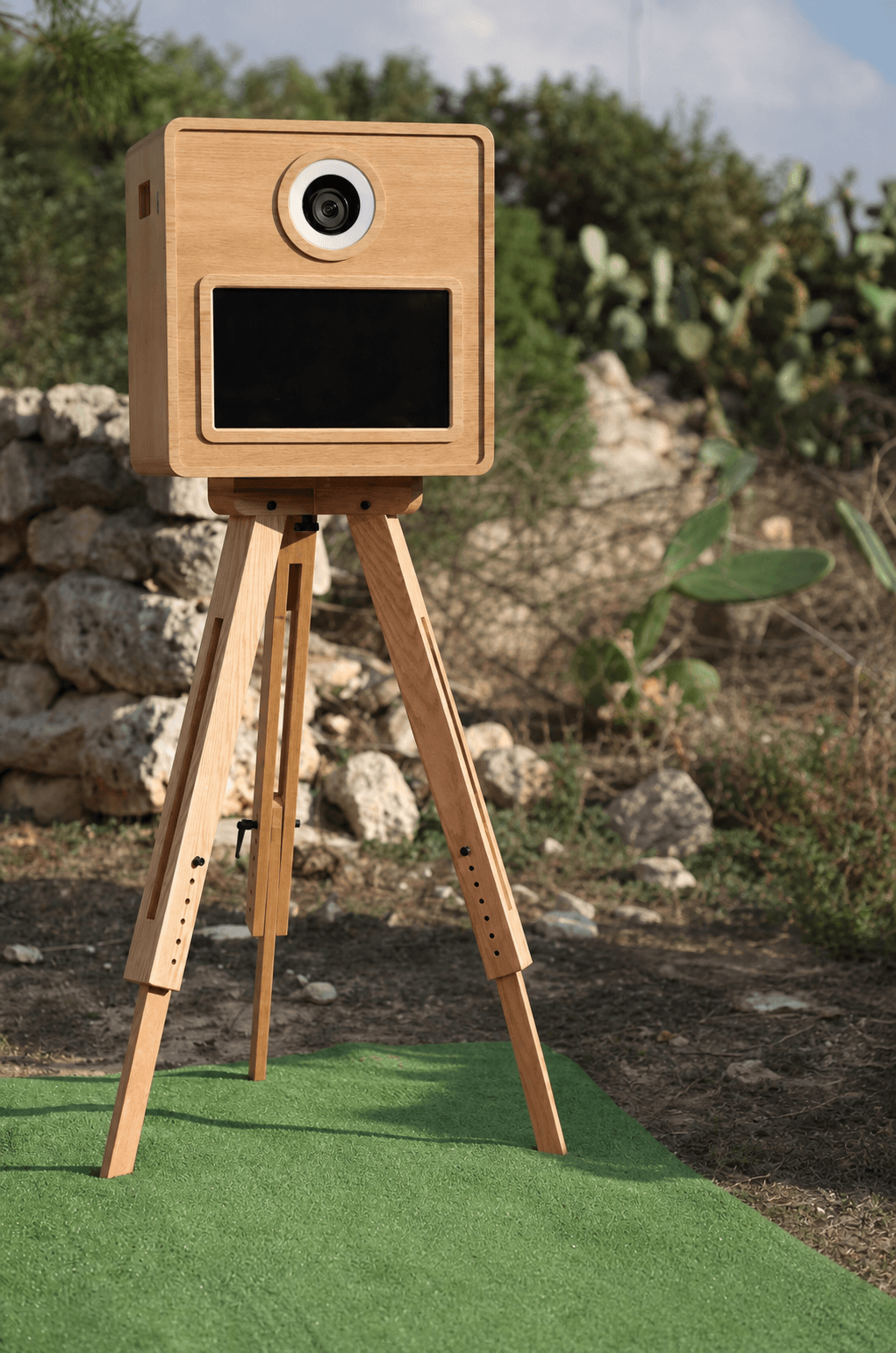 Wooden Photobooth 1 installé en extérieur